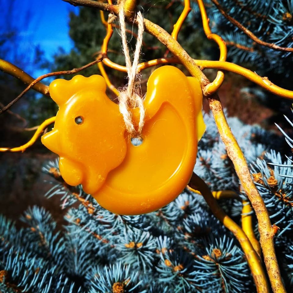 Slepička - ozdoba ze včelího vosku 8 cm