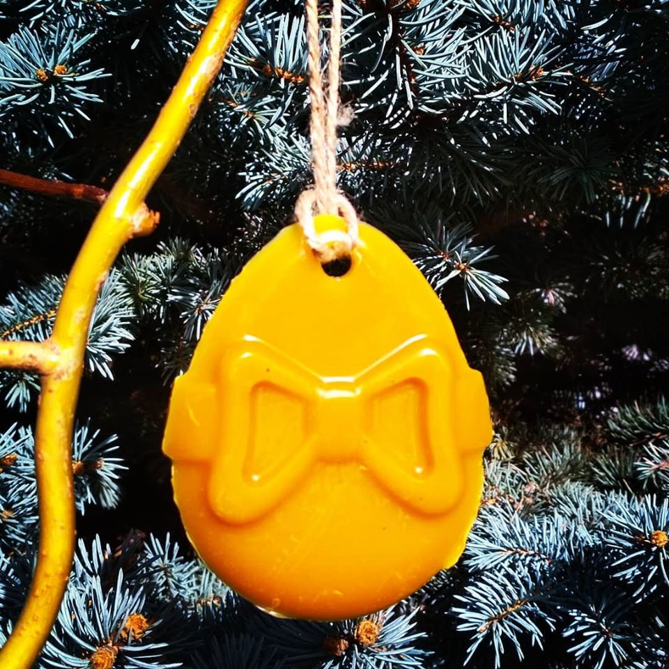 Vajíčko - ozdoba ze včelího vosku 7 cm