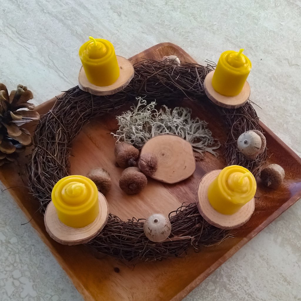 Čtyři menší svíčky - buřtíky - třeba na malý adventní věnec 4 ks