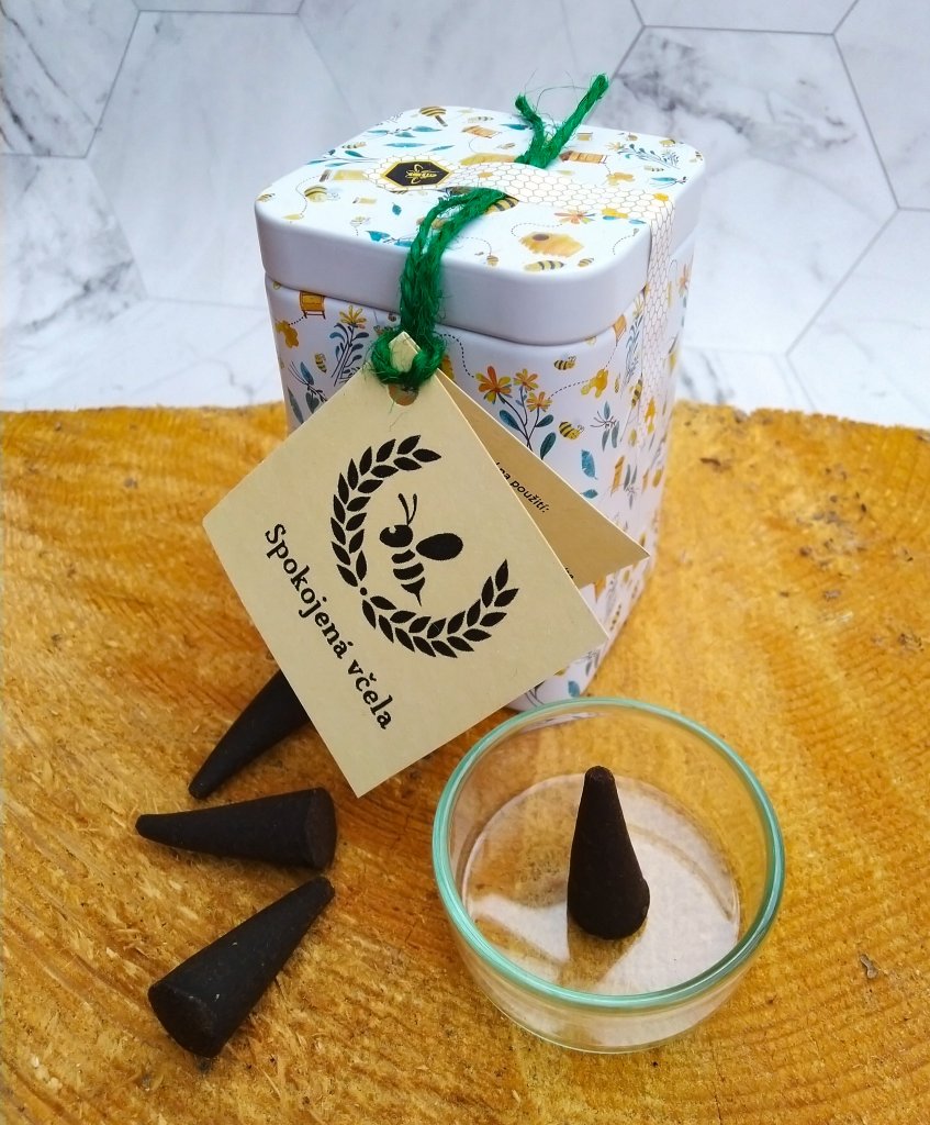 Vykuřovací jehlánky kadidlo, myrha, pomeranč a propolis 15 ks + skleněná mistička