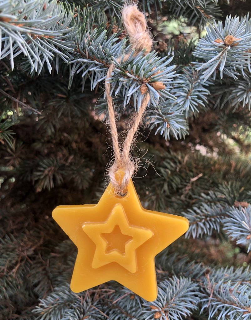 Hvězdička - ozdoba ze včelího vosku 6 cm